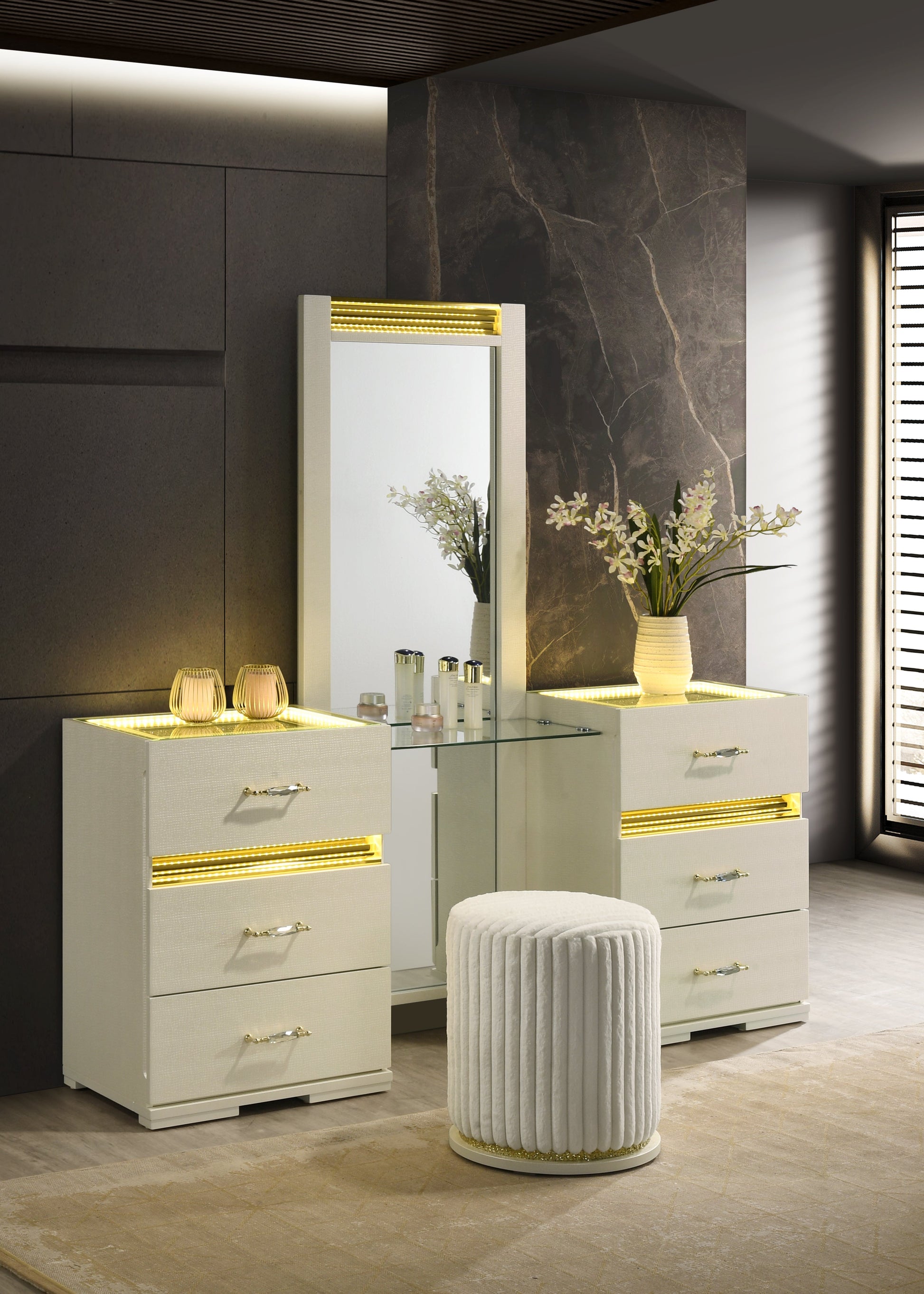 B34 Brillia Vanity