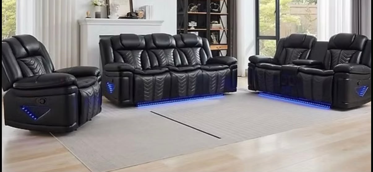 D180 Larry (Black) Dinning Set
T200 tv stand negra con tubos gris 
S2025 Innova (Black) 3pcs Reclinables