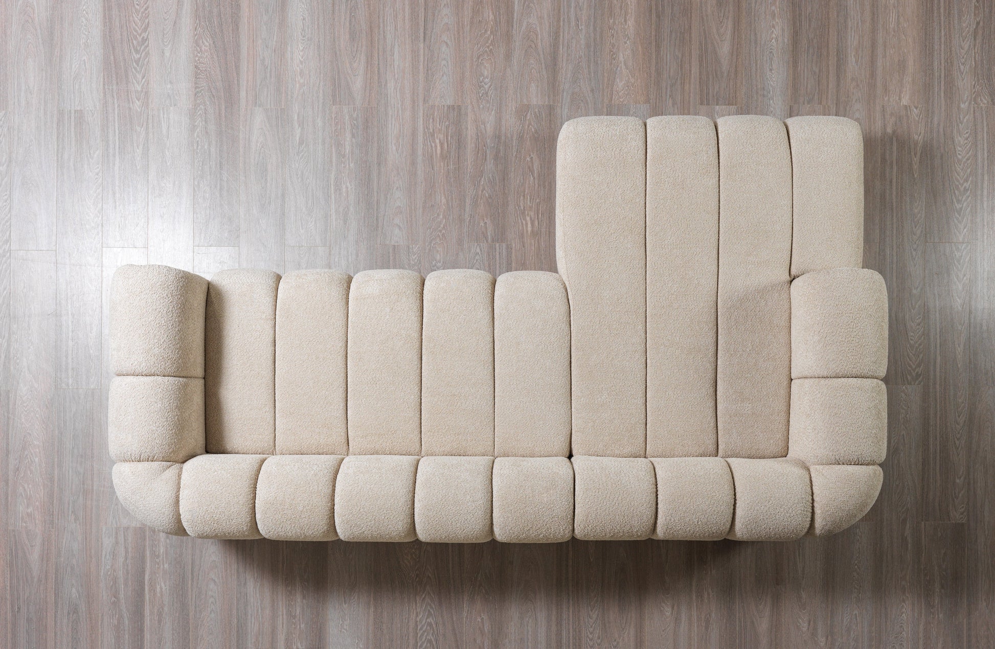Lis Sand Boucle LAF 115" Sectional