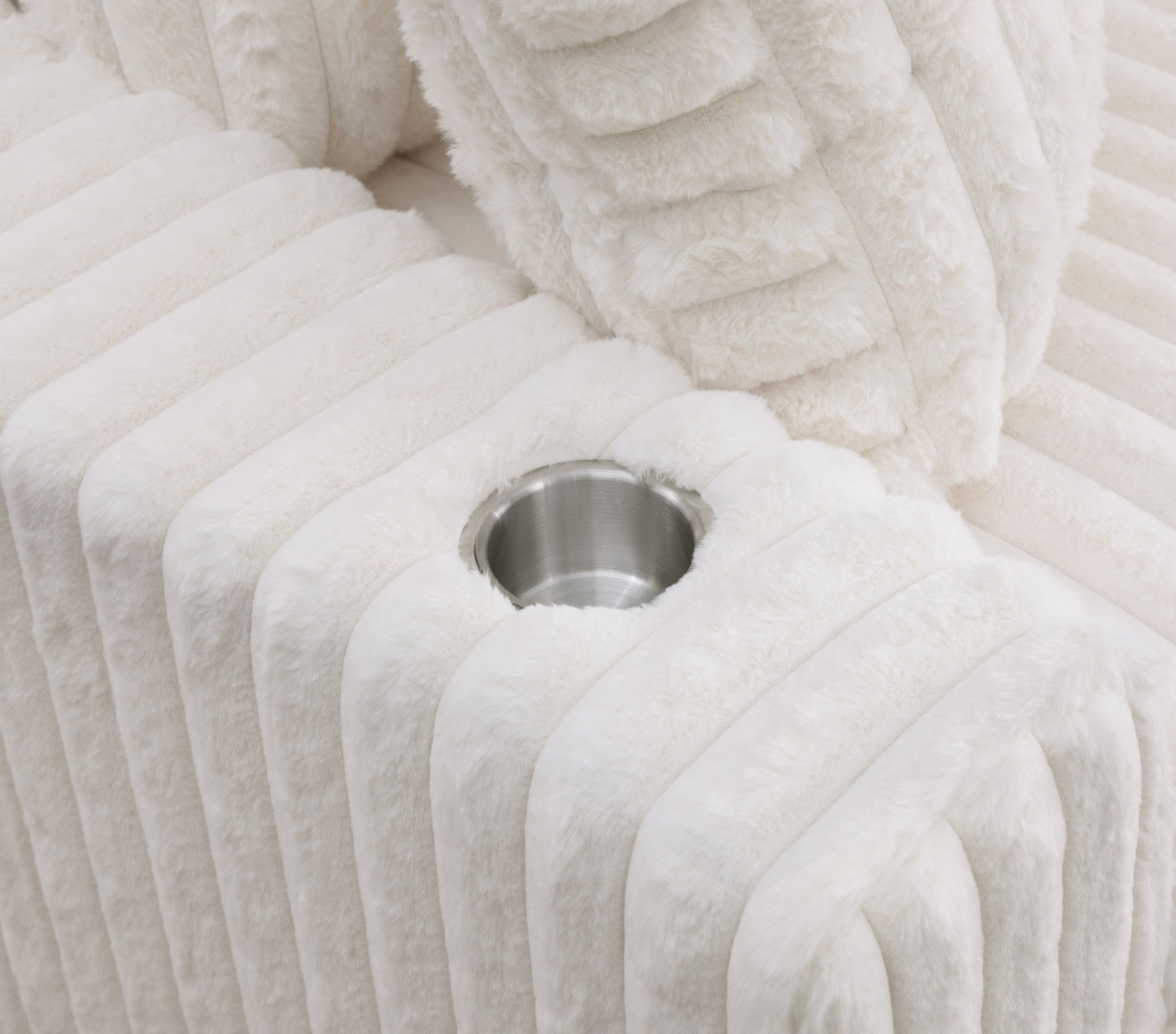 S329 Snuggle Station (Cream)