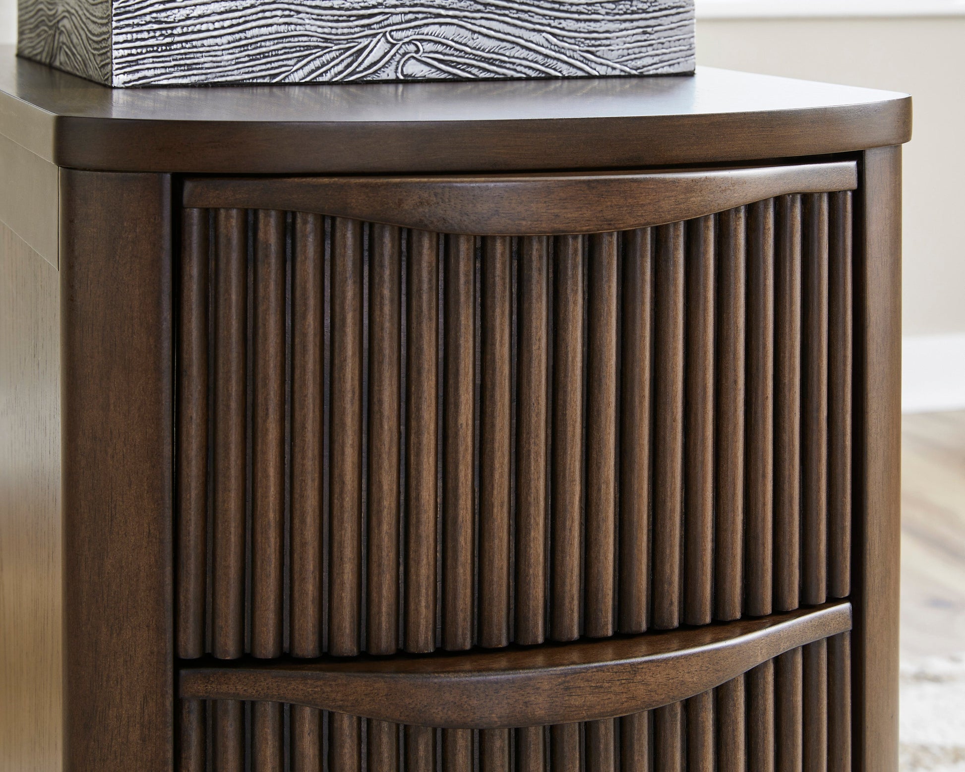 AST208-217 Camdill (Dark Brown)
