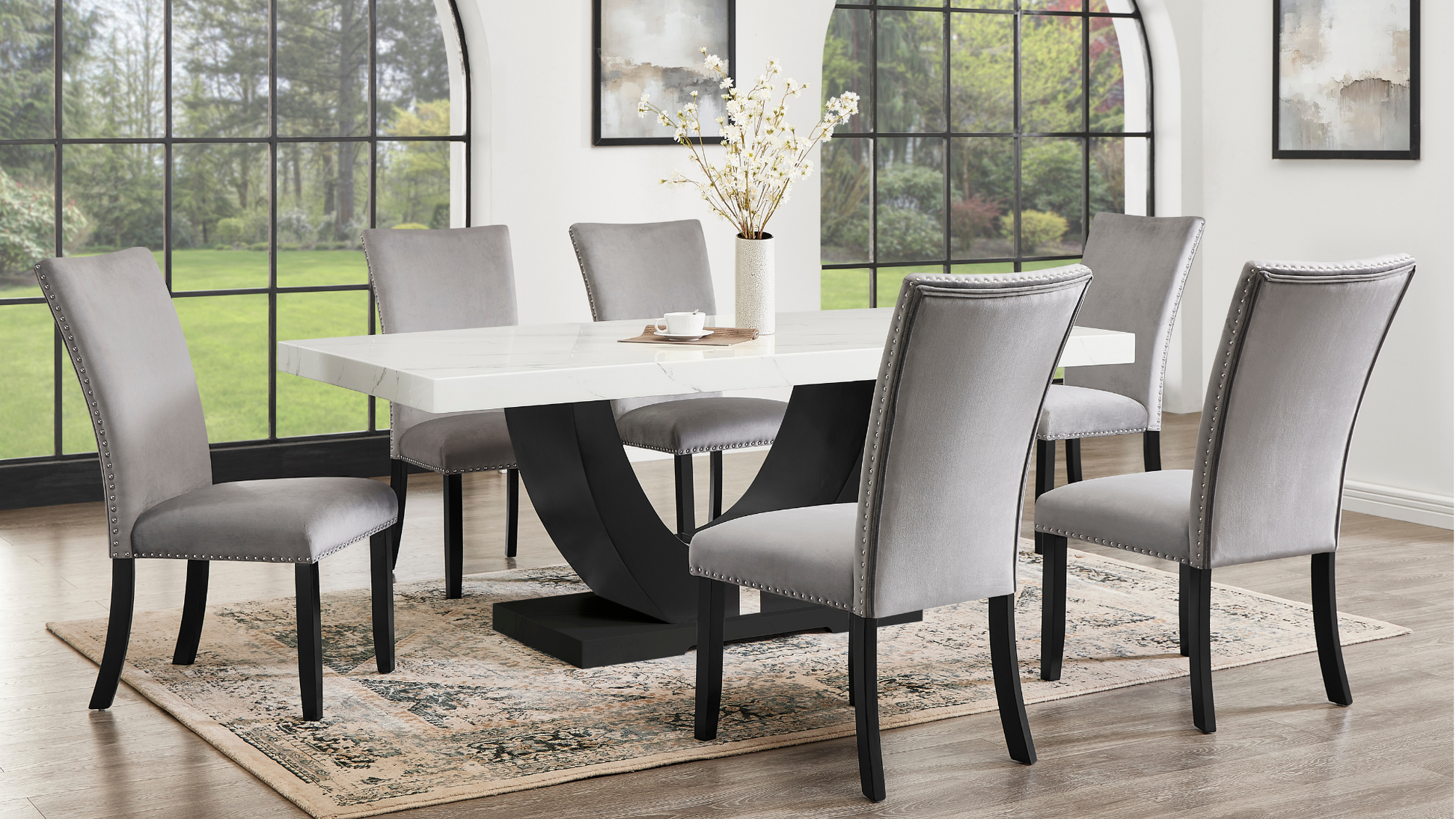 D180 Larry (Grey)