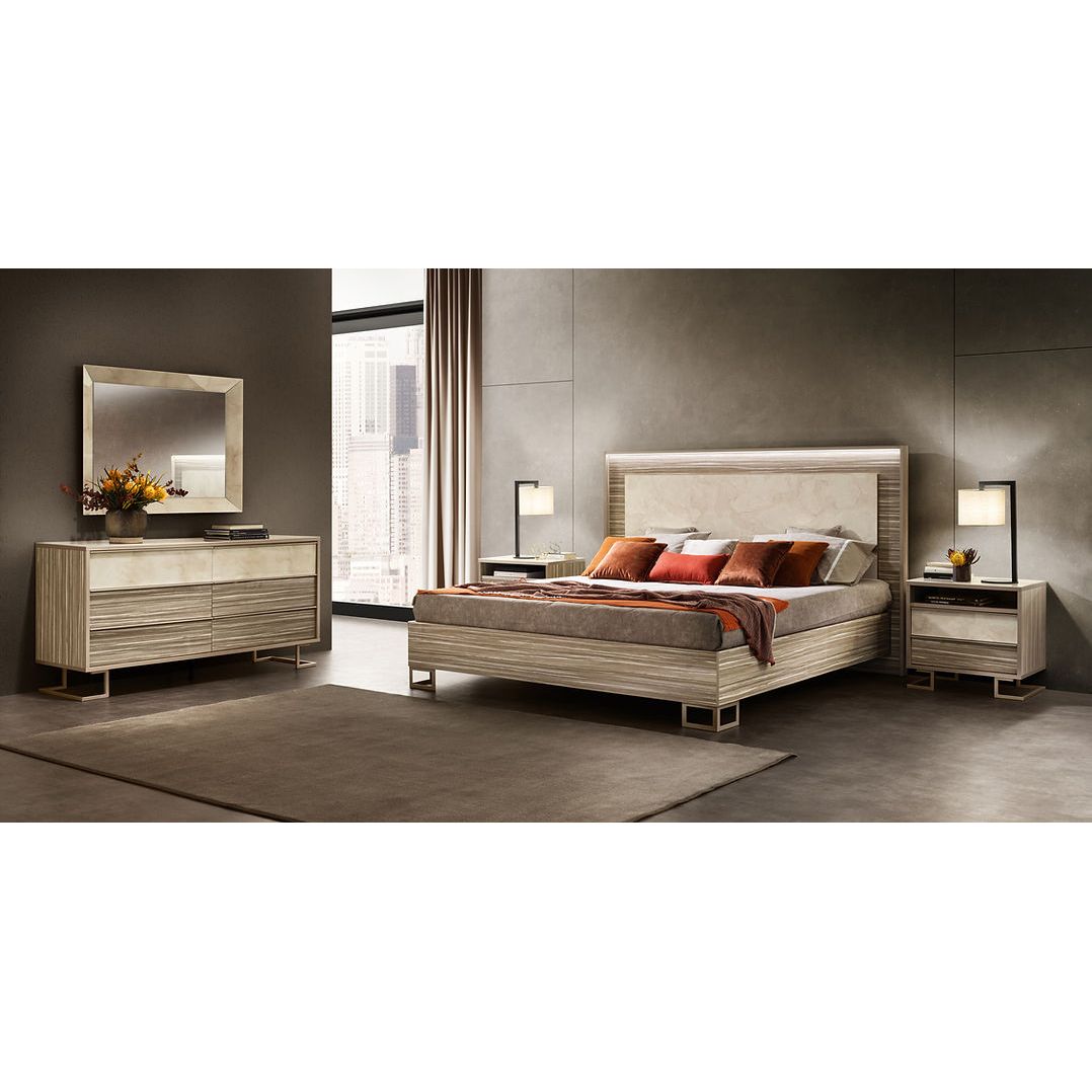 Luce Collection