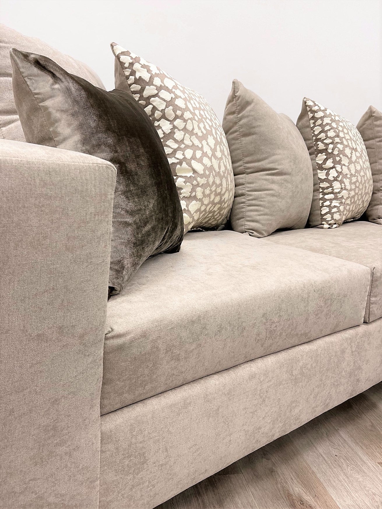 110-Hollywood Beige Sectional