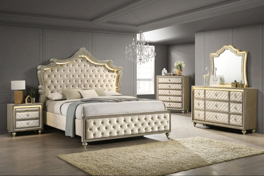 Kingdom 4PC OR 5PC Set - Queen, King