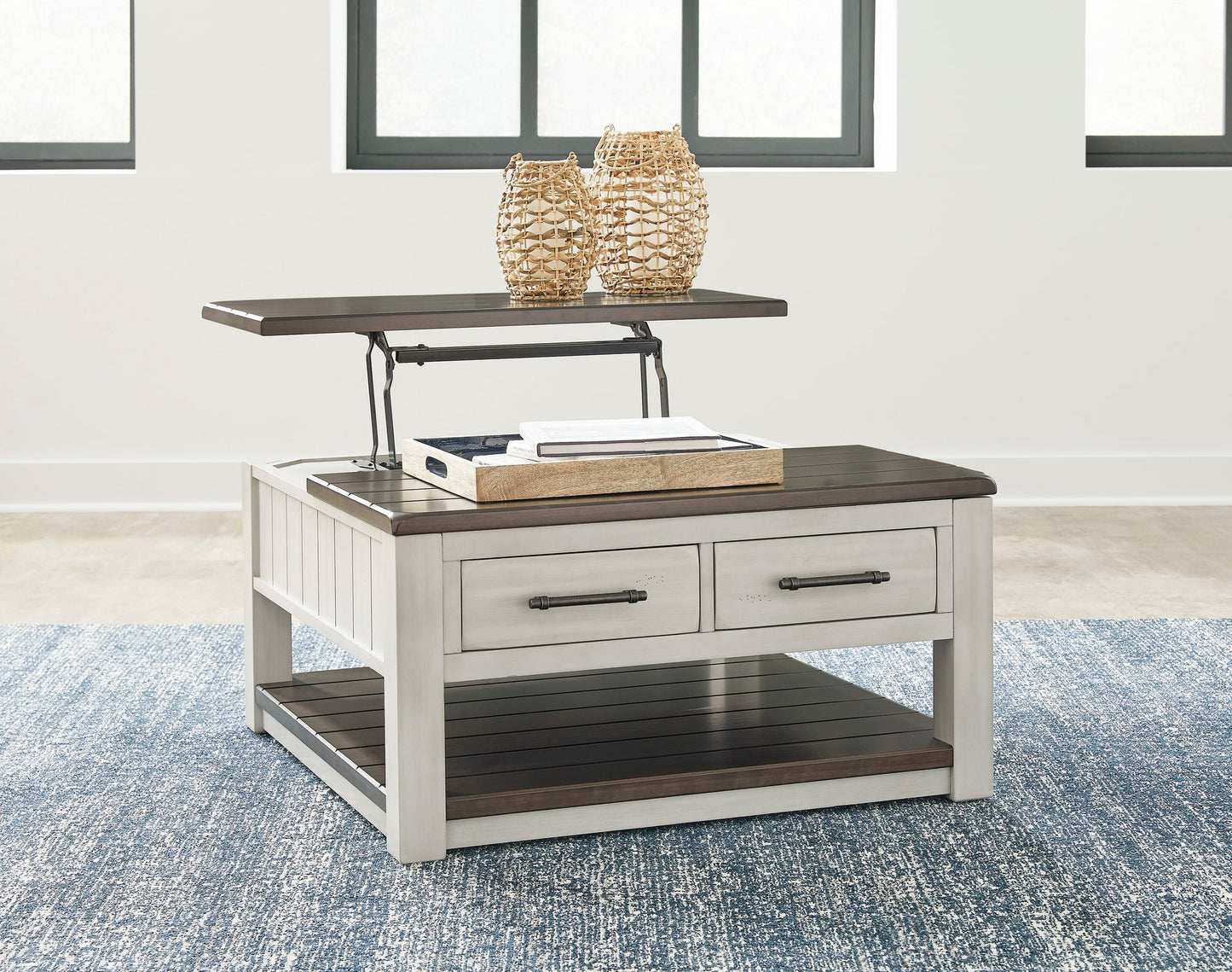 T796-00 - Lift Top Cocktail Table